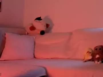 milly_saint from Chaturbate