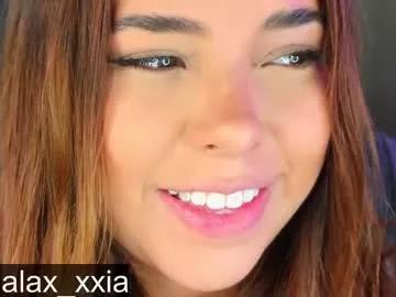Entertain your itch for girls livestreamers with our collection of stunning models, skilled in the art of temptation and delight.