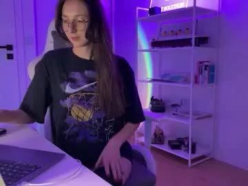 Entertain your itch for girls livestreamers with our collection of stunning models, skilled in the art of temptation and delight.