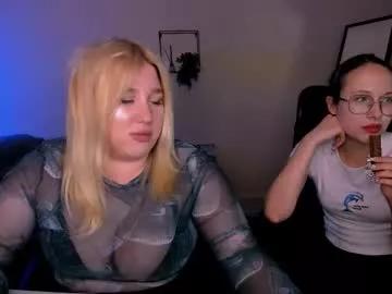 Entertain your itch for girls livestreamers with our collection of stunning models, skilled in the art of temptation and delight.
