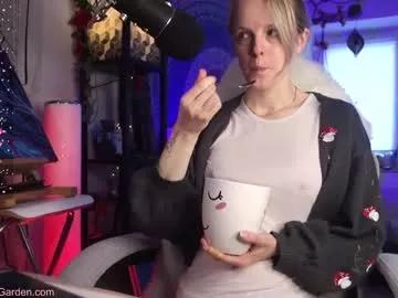 moon_nymph from Chaturbate