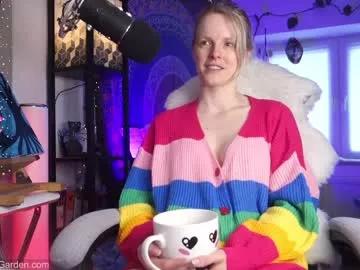 moon_nymph from Chaturbate