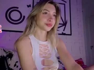 Photos of mynameisnikki_ from Chaturbate is Freechat