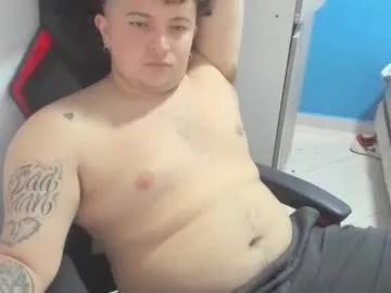 onewhiteboichub from Chaturbate is Freechat