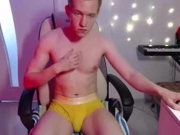 Pieboy20 webcams show profile image 