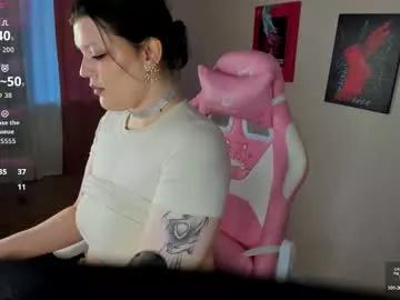 Entertain your itch for girls livestreamers with our collection of stunning models, skilled in the art of temptation and delight.