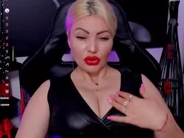 queencatsnow from Chaturbate is Freechat