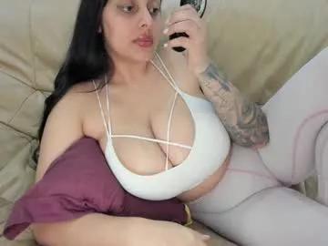 Entertain your itch for girls livestreamers with our collection of stunning models, skilled in the art of temptation and delight.