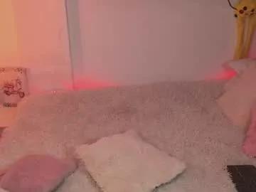 sara_bryce from Chaturbate