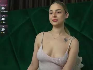 Entertain your itch for girls livestreamers with our collection of stunning models, skilled in the art of temptation and delight.