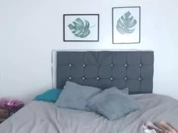 selena_hotmilf from Chaturbate