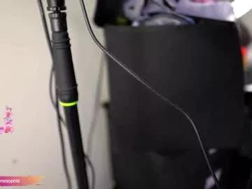 serene_sophiex from Chaturbate is Freechat