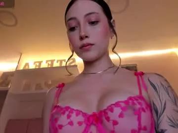 Entertain your itch for girls livestreamers with our collection of stunning models, skilled in the art of temptation and delight.