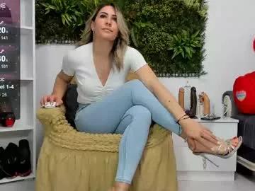 Entertain your itch for girls livestreamers with our collection of stunning models, skilled in the art of temptation and delight.