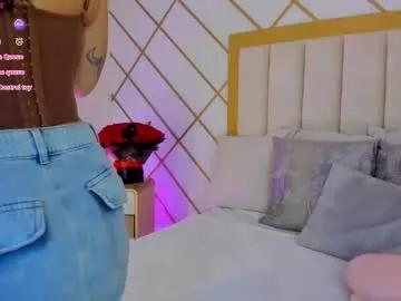 Entertain your itch for girls livestreamers with our collection of stunning models, skilled in the art of temptation and delight.