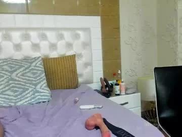 tarahot_ from Chaturbate