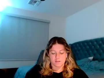 thatprettyblondegirl from Chaturbate