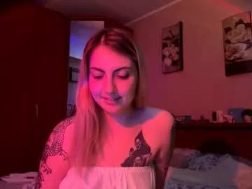 venus_in_glow from Chaturbate is Freechat