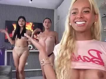 Entertain your itch for girls livestreamers with our collection of stunning models, skilled in the art of temptation and delight.