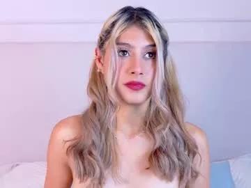 Entertain your itch for girls livestreamers with our collection of stunning models, skilled in the art of temptation and delight.
