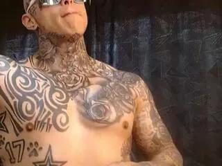 aaron_flex from Flirt4Free is Freechat