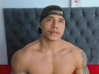 adam_boss from Flirt4Free is Freechat