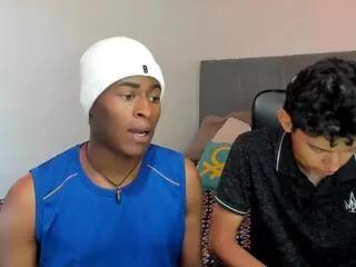 alan_gonz_cristian_asaenz from Flirt4Free is Freechat