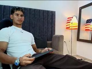 andres_stud from Flirt4Free is Freechat