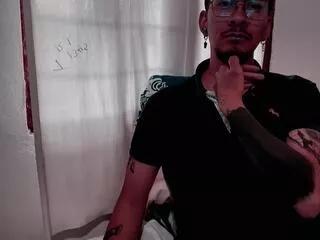 andrew_deleon from Flirt4Free is Freechat
