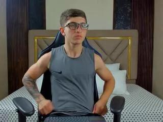 calvin_hunter from Flirt4Free is Freechat