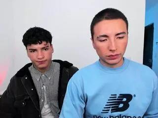 camilo_brayan from Flirt4Free is Freechat