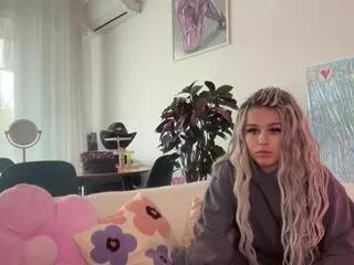 chantall_nikki from Flirt4Free is Freechat