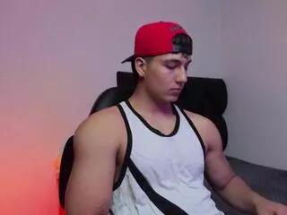 chris_morgann from Flirt4Free is Freechat