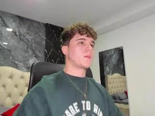 damian_klart from Flirt4Free is Freechat