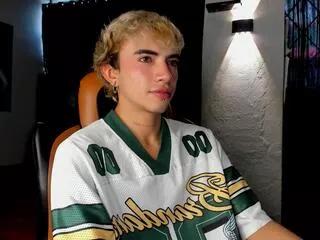 darko_davis from Flirt4Free is Freechat