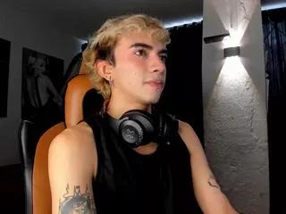 darko_davis from Flirt4Free is Freechat