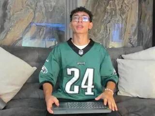 david_laid from Flirt4Free is Freechat