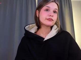 doris_burks from Flirt4Free is Freechat