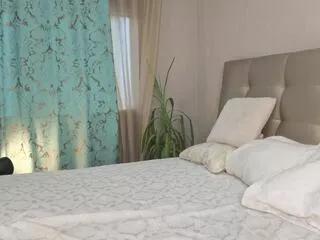 erlina_hartford from Flirt4Free is Freechat