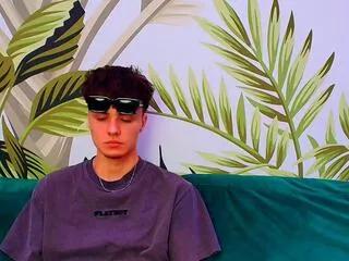 eryk_adams from Flirt4Free is Freechat