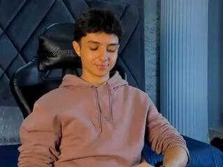 ethan_lowell from Flirt4Free is Freechat