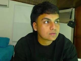 josep_gray from Flirt4Free is Freechat