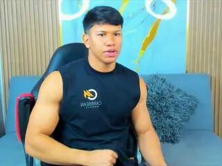kalvin_walker from Flirt4Free is Freechat
