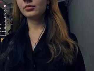kellye_beker from Flirt4Free is Freechat