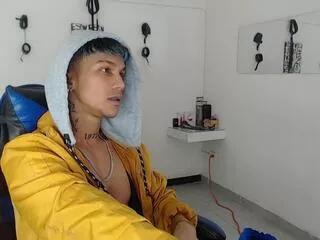 leonard_price from Flirt4Free is Freechat