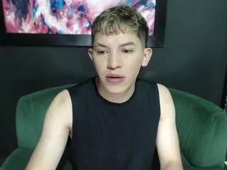 liam_parkerr from Flirt4Free is Freechat