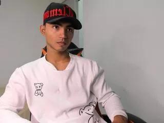 liian_brown from Flirt4Free is Freechat