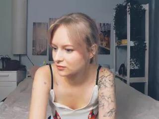 Entertain your itch for girls livestreamers with our collection of stunning models, skilled in the art of temptation and delight.