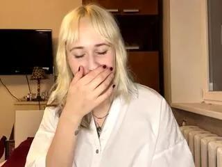 mari_sprvill from Flirt4Free is Freechat