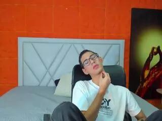 martin_holden from Flirt4Free is Freechat